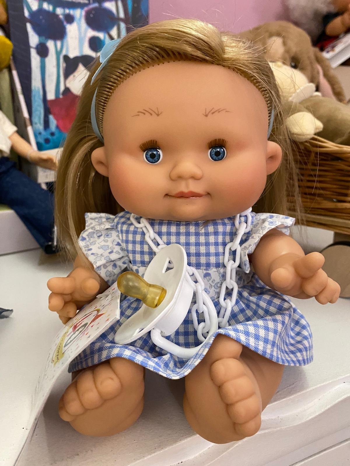 bionda vestino azzurro quadri